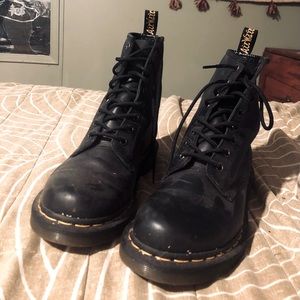 Dr. Marten Original Black Combat Boot 1460